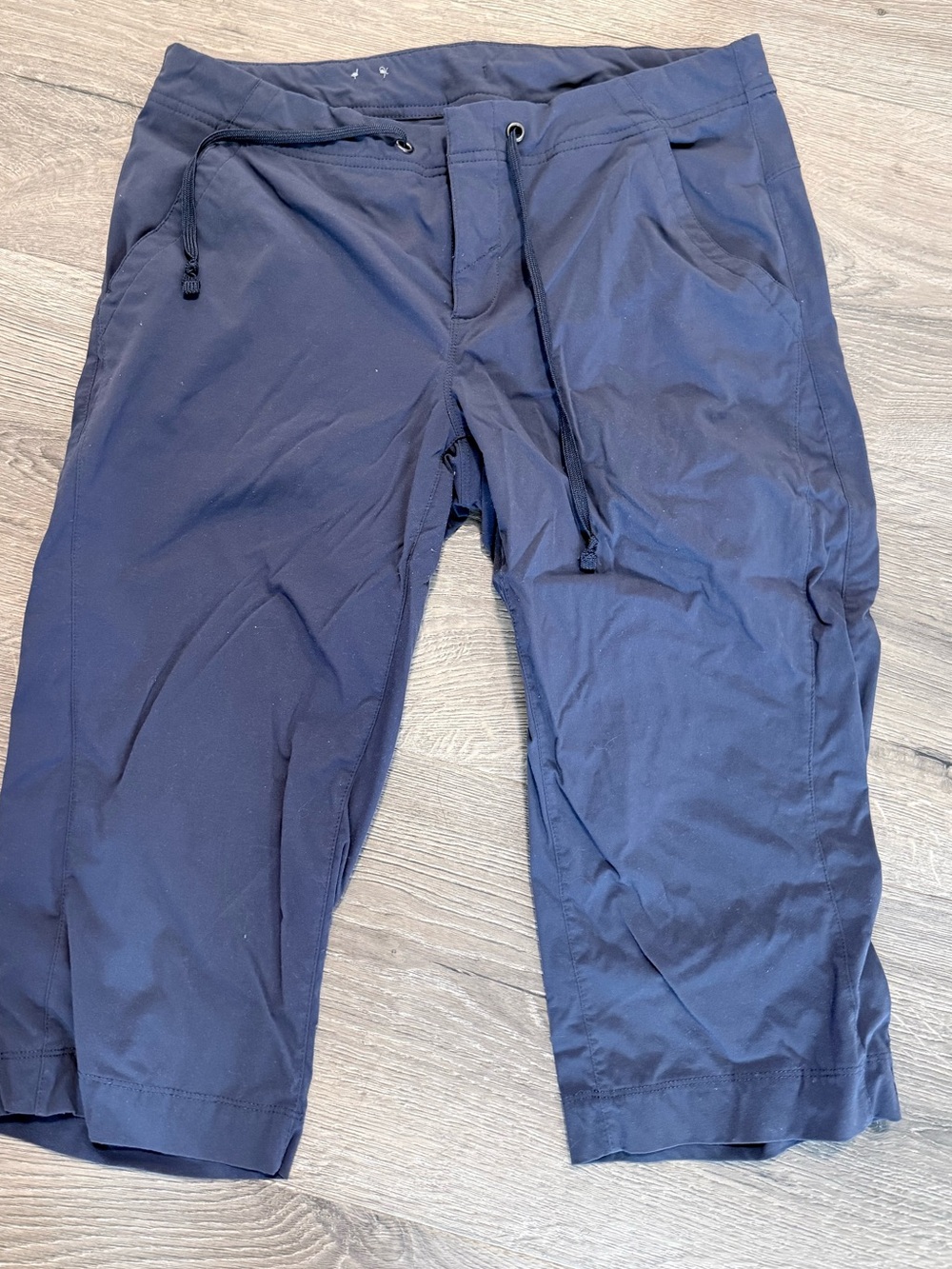 Columbia Women's Navy Cropped Drawstring Active Pants